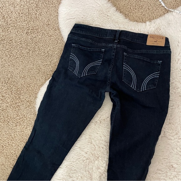 Hollister Dark Wash Jeans Size 3Short - Picture 3 of 6
